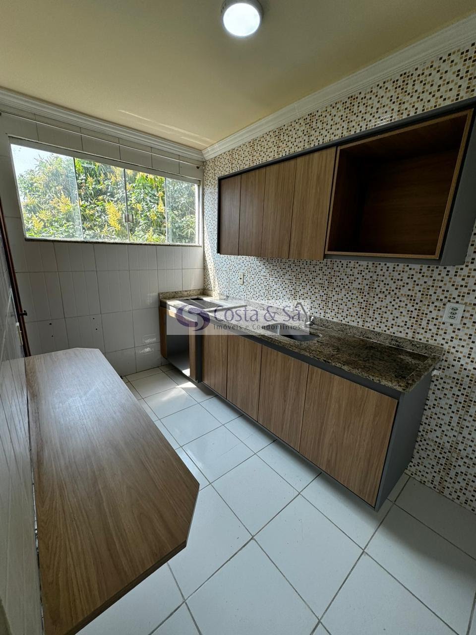 Apartamento à venda com 2 quartos, 1 banheiro e 1 vaga no Casa Grande, Rio das Ostras (RJ) — foto 2 de 7
