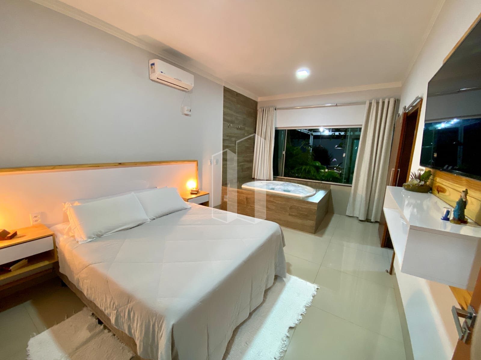 Casa à venda com 4 quartos, 4 suítes, 4 vagas e 320m² no Jardim Venezuela, Morrinhos (GO) — foto 13 de 30