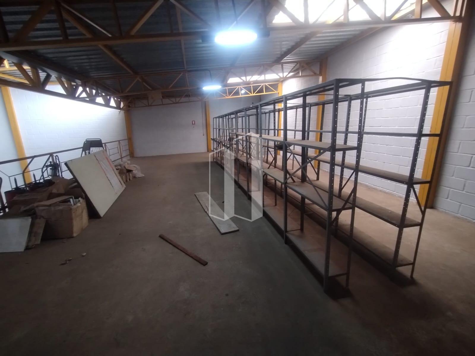 Comercial para alugar com 4 banheiros e 500m² no Vila Cruzeiro do Sul, Aparecida de Goiânia (GO) — foto 25 de 29