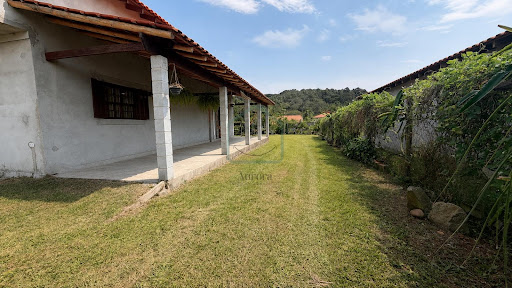 CHÁCARA À VENDA EM CONDOMÍNIO FECHADO