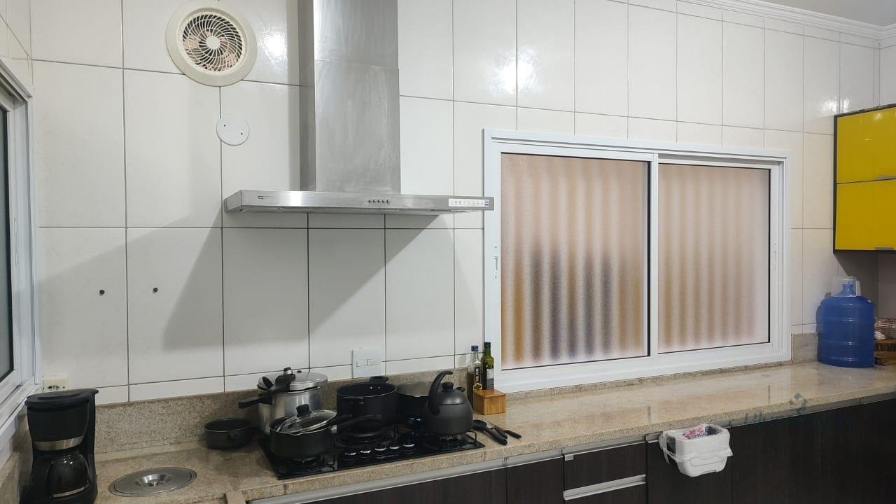 Casa à venda com 3 quartos, 3 suítes, 2 vagas e 200m² no Center Ville, Arujá (SP) — foto 8 de 29
