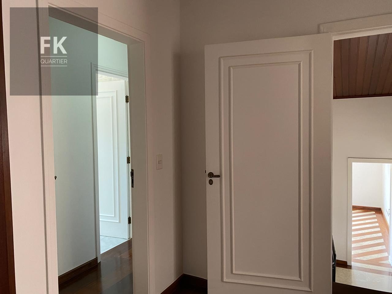 Casa para alugar com 4 quartos, 4 suítes, 3 vagas e 420m² no Alphaville Residencial Dois, Barueri (SP) — foto 14 de 17