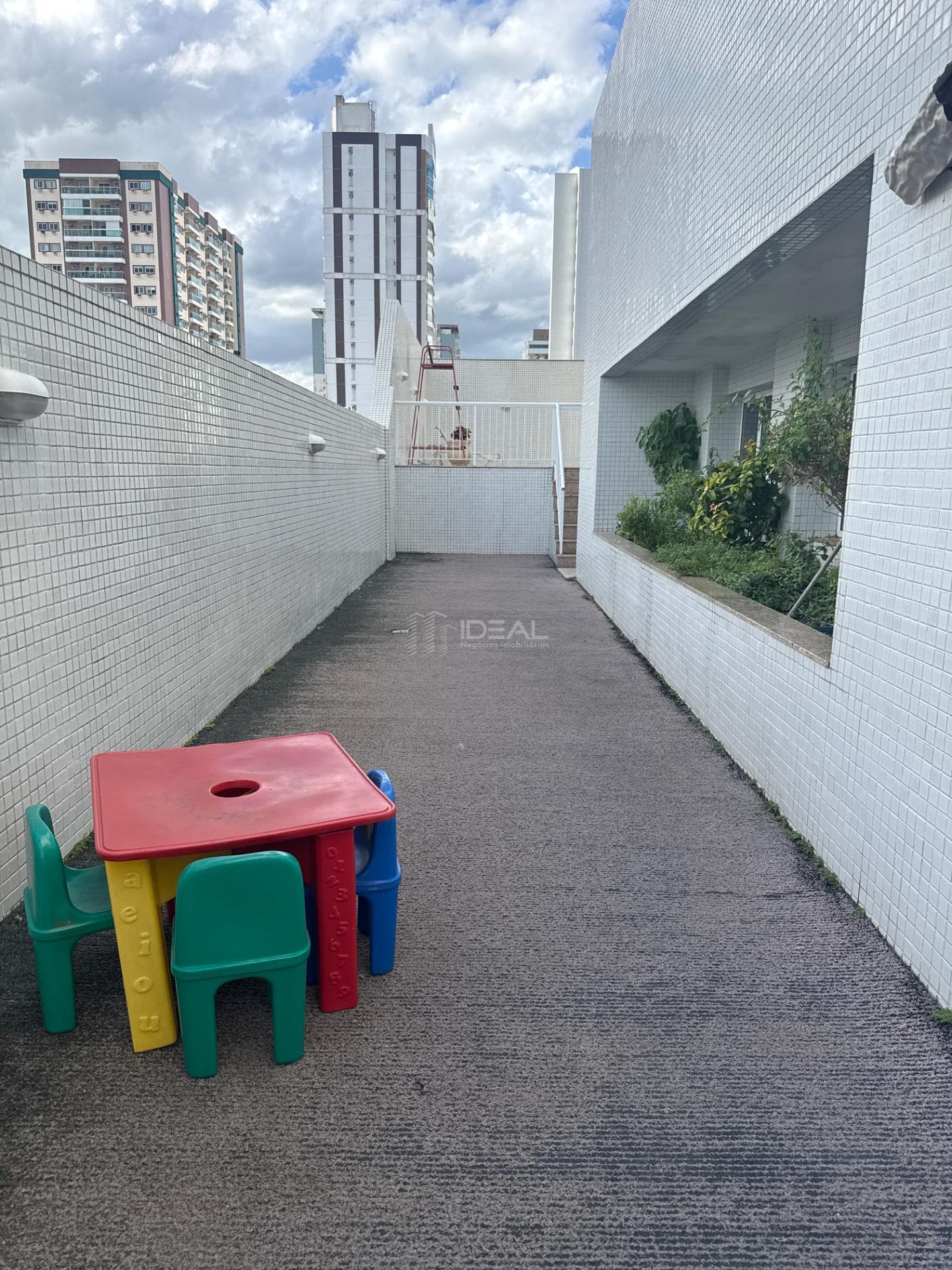Apartamento à venda com 3 quartos, 1 suíte, 2 vagas e 120m² no Parque Tamandaré, Campos dos Goytacazes (RJ) — foto 24 de 30