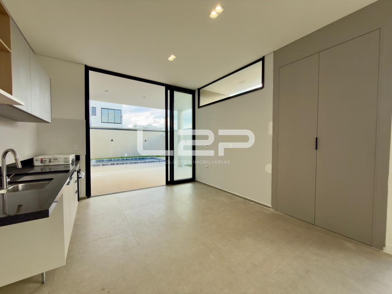 Casa à venda com 3 quartos, 3 suítes, 4 vagas e 203m² no Villagio Azzure, Itupeva (SP) — foto 11 de 30