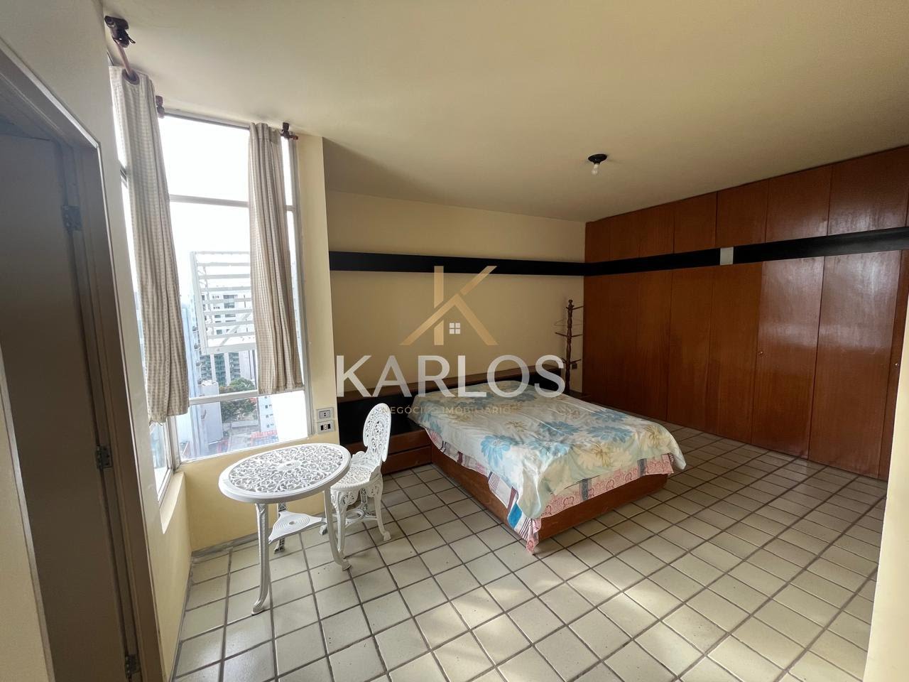 Apartamento à venda com 4 quartos, 4 banheiros, 2 vagas e 271m² no Espinheiro, Recife — foto principal