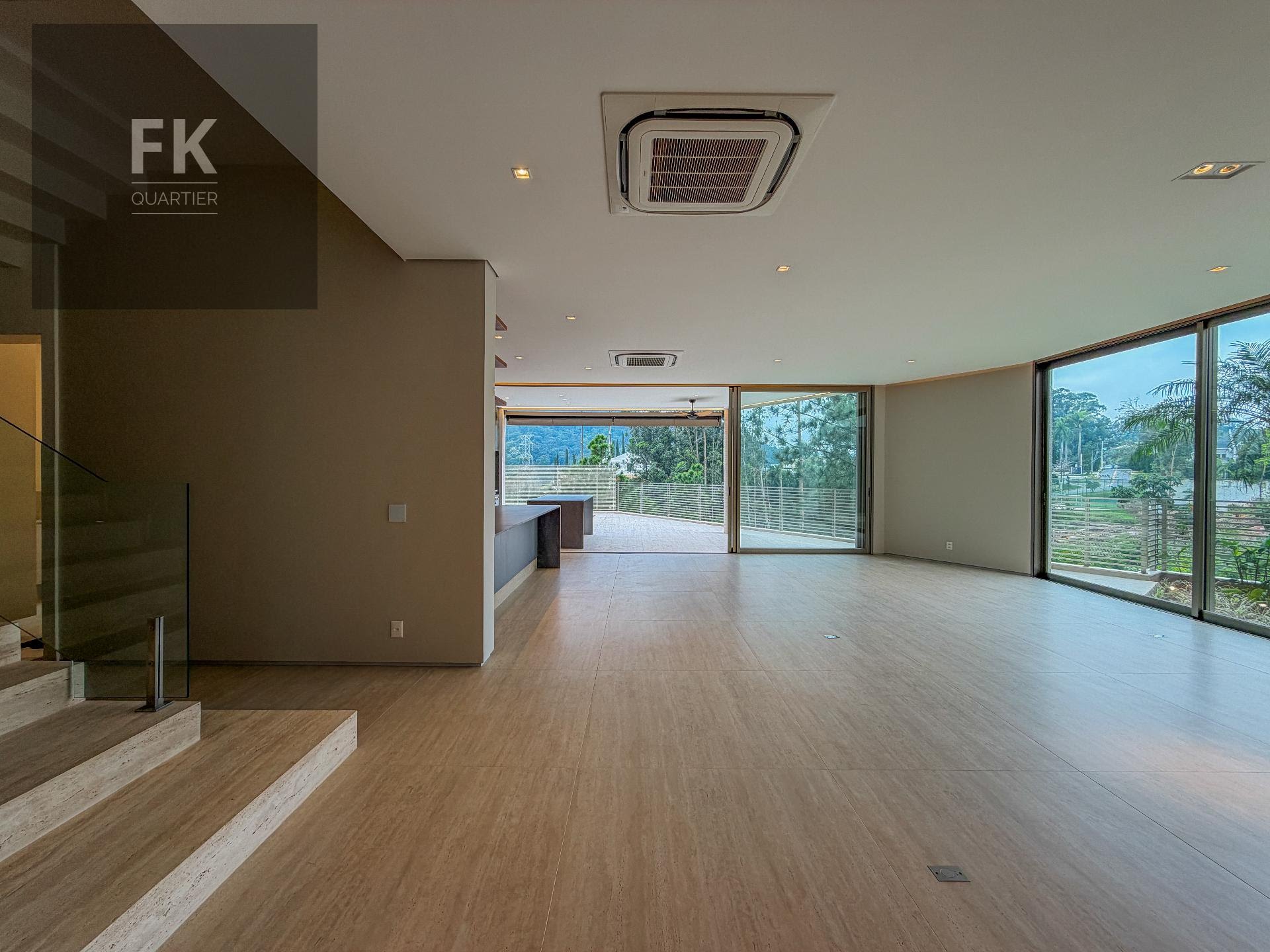 Casa à venda com 5 quartos, 5 suítes, 6 vagas e 480m² no Tamboré, Barueri (SP) — foto 8 de 30