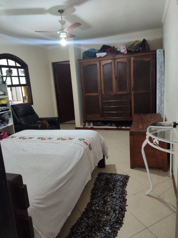 Casa à venda com 3 quartos, 3 suítes, 6 vagas e 293m² no Arujamérica, Arujá (SP) — foto 22 de 30
