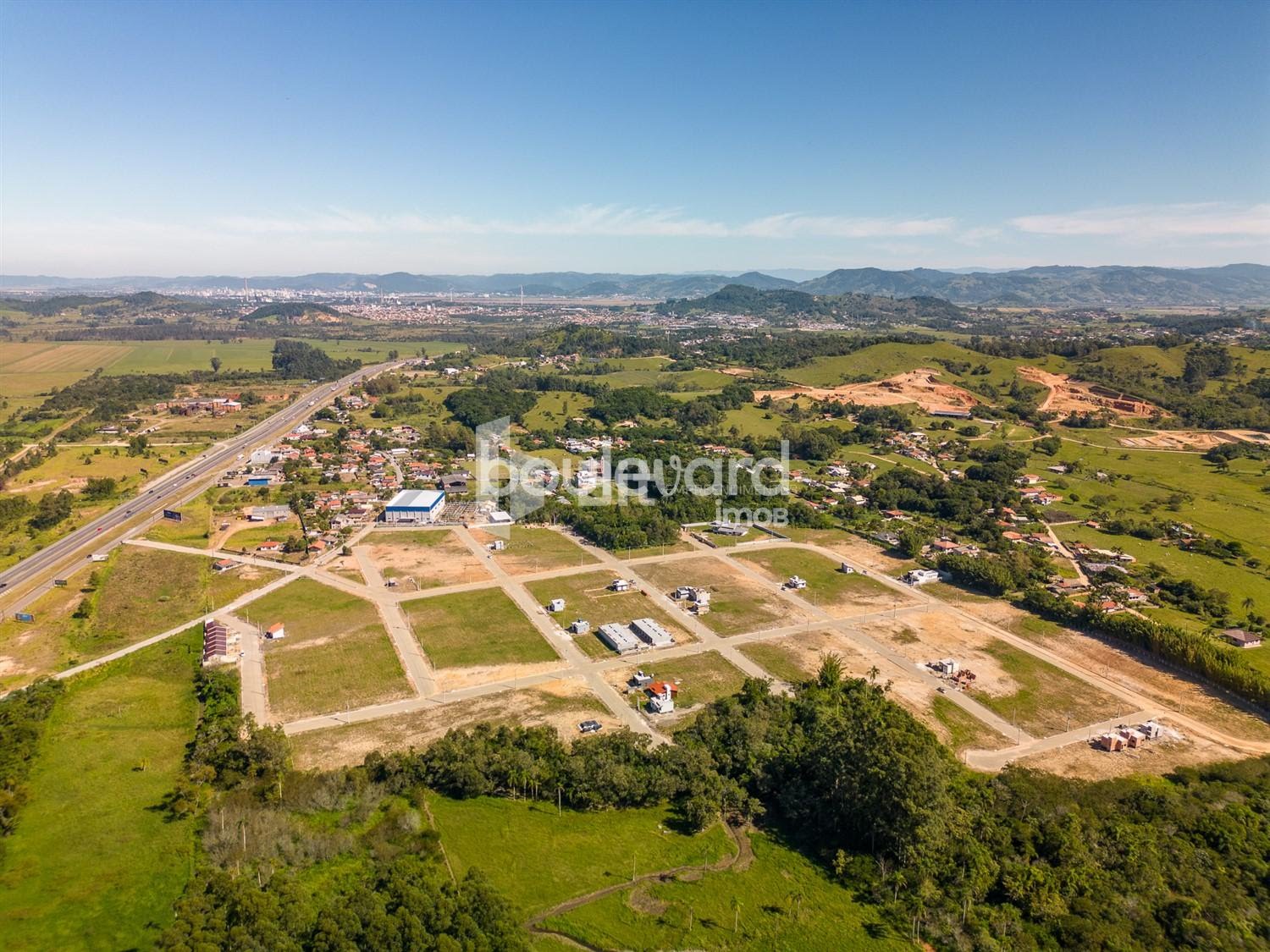Terreno à venda com 450m² de terreno no Taquaraçu, Pescaria Brava (SC) — foto 13 de 30