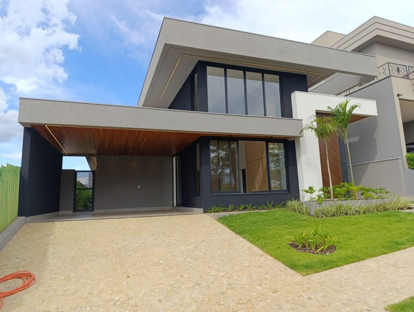 Casa à venda com 3 quartos, 3 suítes, 4 vagas e 249m² no Loteamento Terras de Siena, Ribeirão Preto (SP) — foto 4 de 30