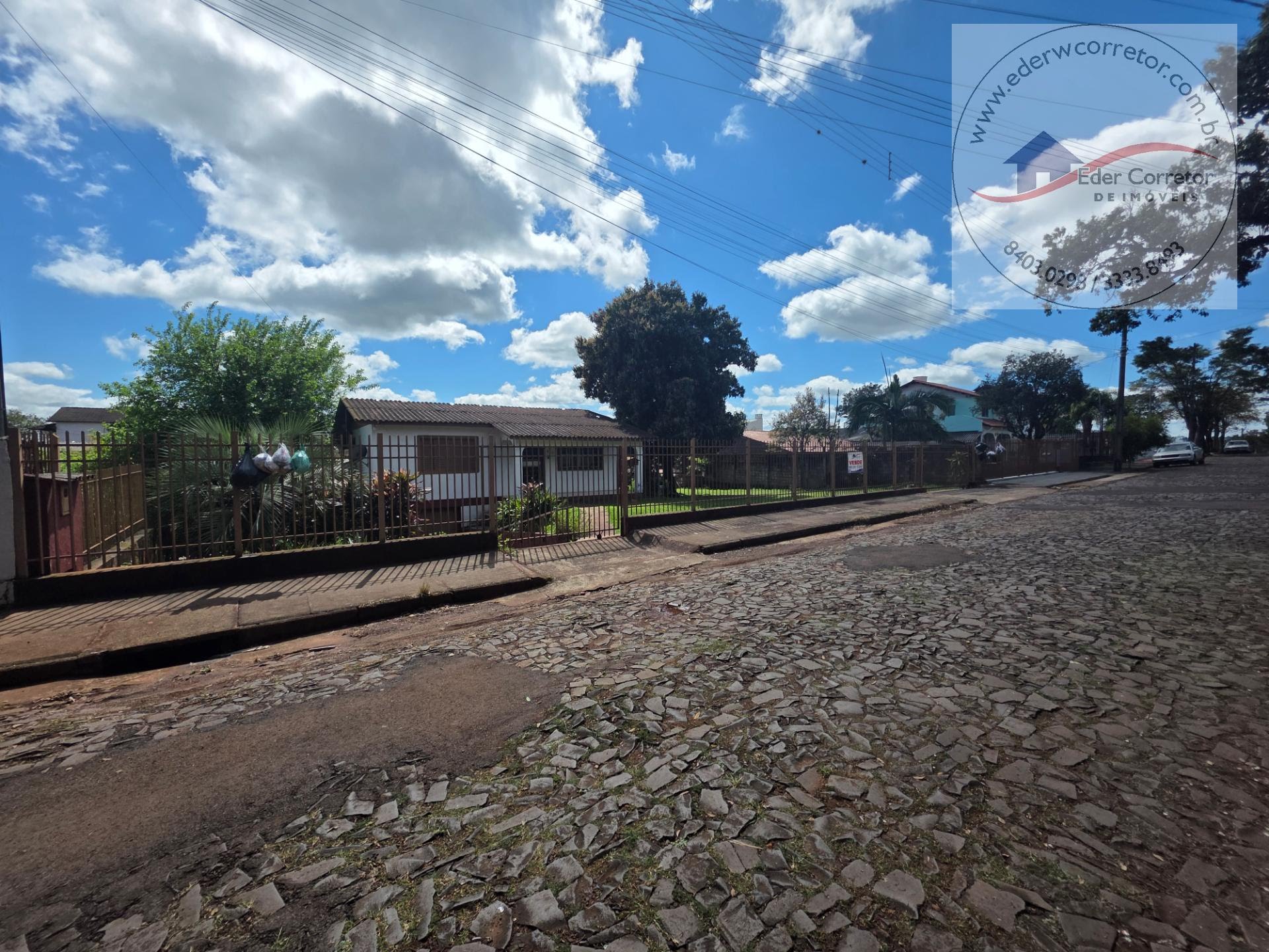 Casa à venda com 5 quartos, 2 banheiros, 2 vagas e 257m² no Assis Brasil, Ijuí (RS) — foto 9 de 11