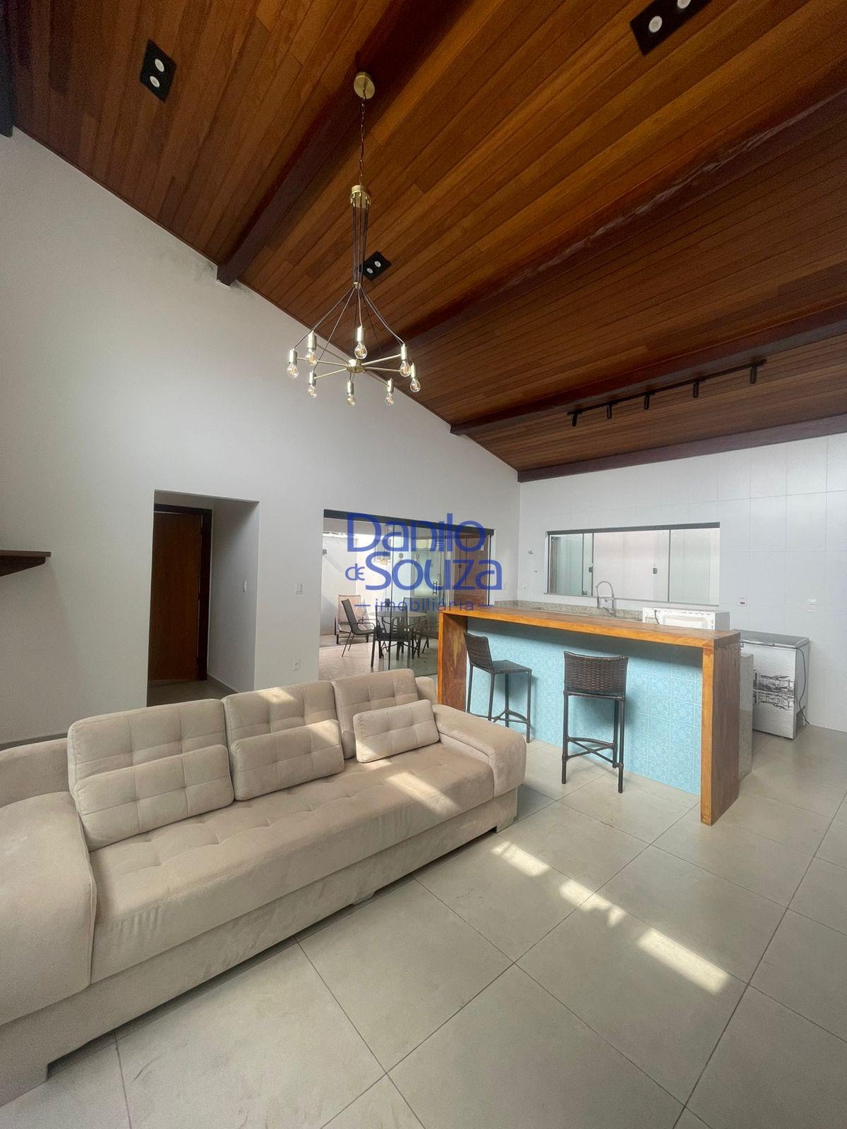 Casa à venda com 2 quartos, 1 banheiro, 1 vaga e 140m² no Vila Sao Pedro, Araxá — foto principal