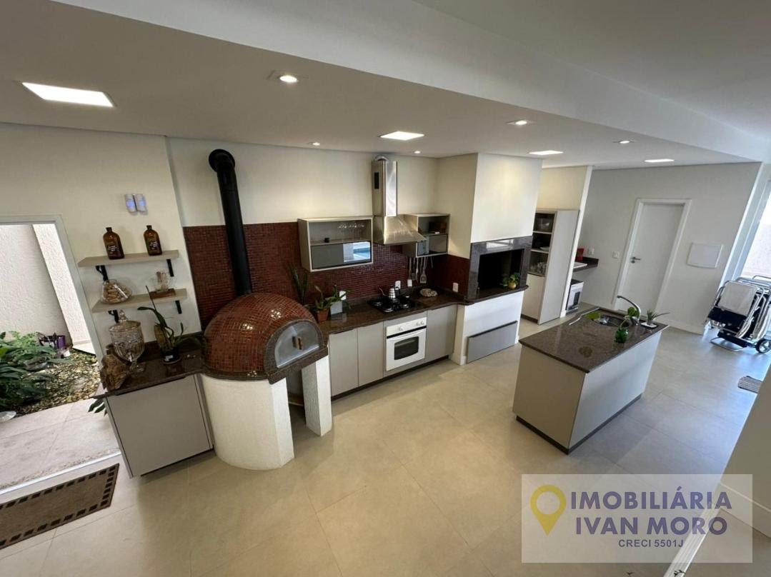 Casa à venda com 4 quartos, 4 suítes, 3 vagas e 567m² no João Paulo, Florianópolis (SC) — foto 14 de 29