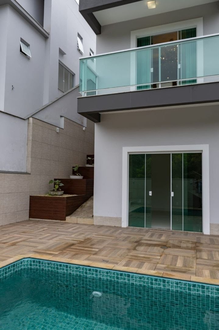 Casa à venda com 3 quartos, 3 suítes, 2 vagas e 349m² no Itoupava Central, Blumenau (SC) — foto 25 de 29