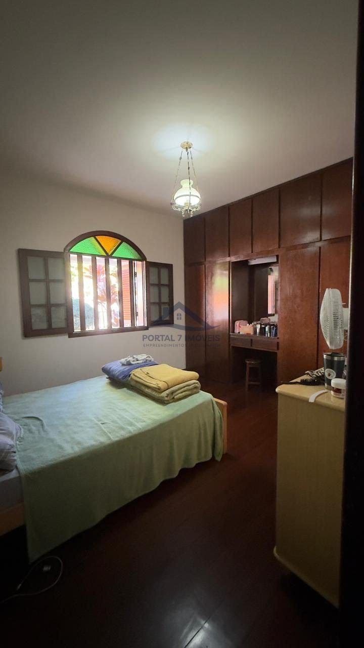 Casa à venda com 5 quartos, 1 suíte, 5 vagas e 360m² no São Cristovao, Sete Lagoas (MG) — foto 15 de 17