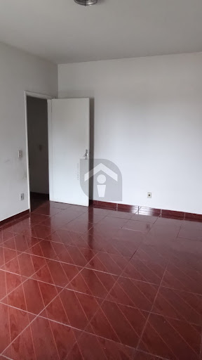 Imóvel em Centro - Alfenas: 3Dormitórios sendo1 Suíte, 3Banheiros locação por R$ 1480 + CONDOMINIO