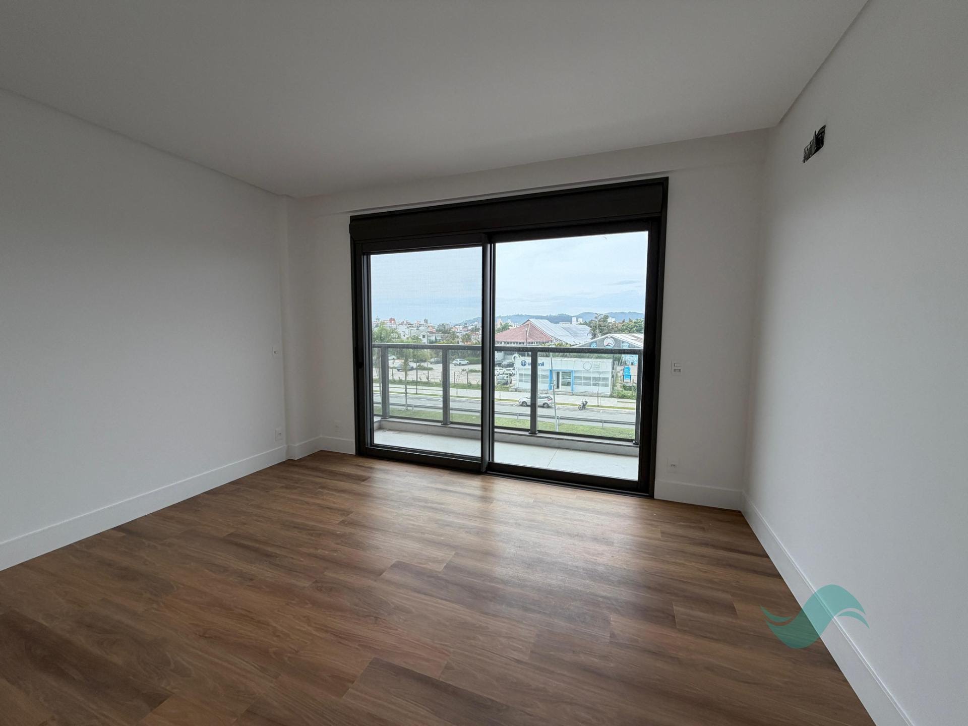 Apartamento à venda com 3 suítes, 5 vagas e 235m² no Jurerê Internacional, Florianópolis (SC) — foto 11 de 21