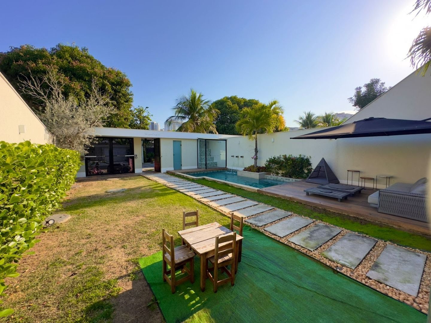 Casa à venda com 3 quartos, 5 suítes, 6 vagas e 445m² no Barra da Tijuca, Rio de Janeiro (RJ) — foto 27 de 30