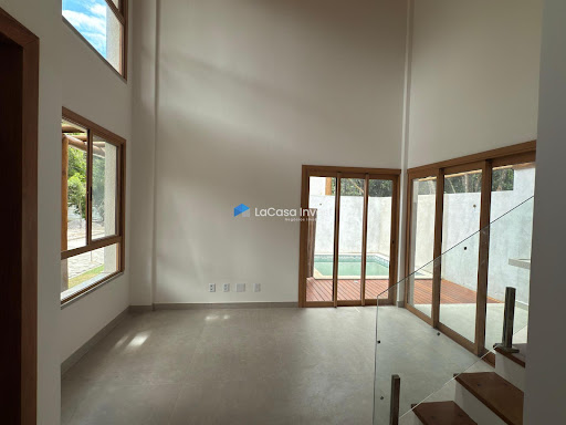 Casa em Condomínio em Arraial d'Ajuda com 3 Suítes
