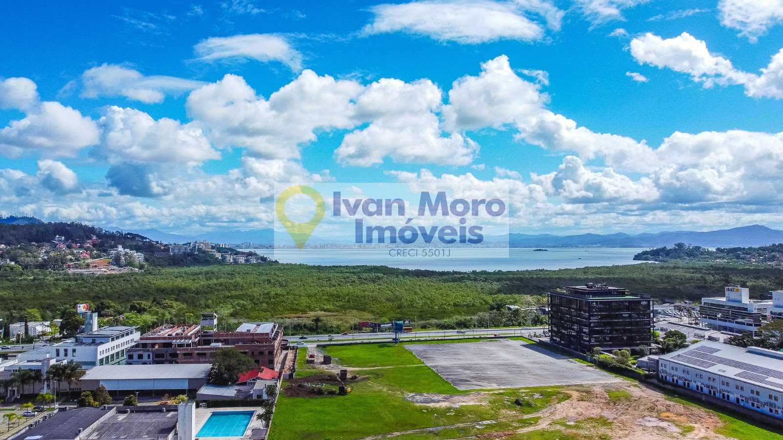 Apartamento à venda com 3 quartos, 1 suíte, 2 vagas e 98m² no Saco Grande, Florianópolis (SC) — foto 29 de 30