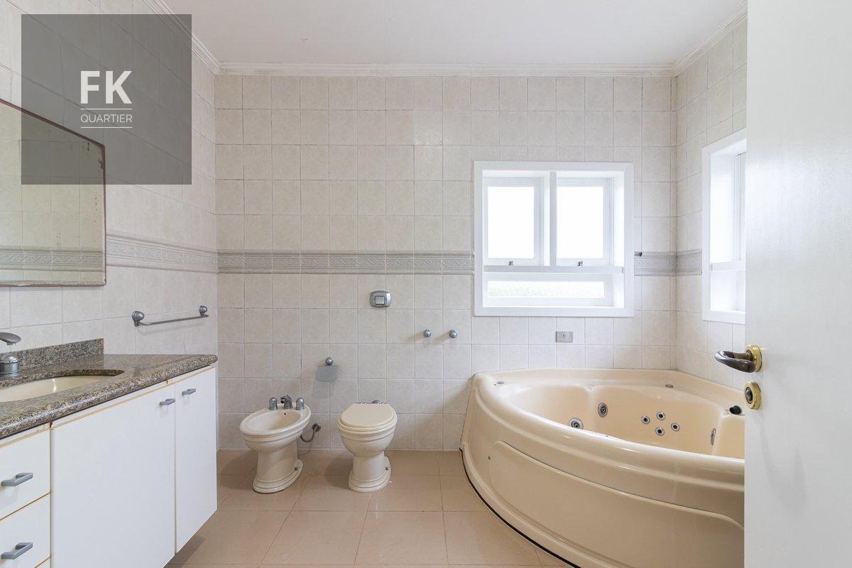 Casa à venda com 4 quartos, 4 suítes, 6 vagas e 415m² no Residencial Morada dos Lagos, Barueri (SP) — foto 15 de 29