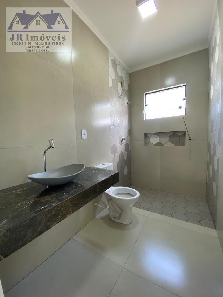 Casa à venda com 2 quartos, 1 suíte e 262m² no Jardim Califórnia, Itajubá (MG) — foto 11 de 13
