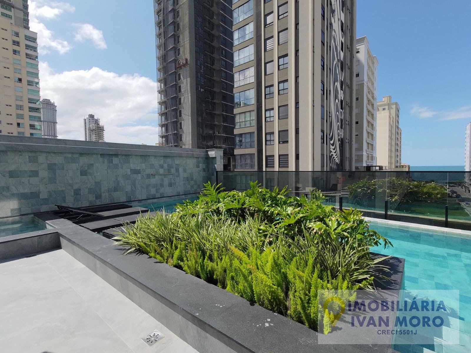 Apartamento à venda com 4 quartos, 4 suítes, 3 vagas e 198m² no Meia Praia, Itapema (SC) — foto 24 de 30