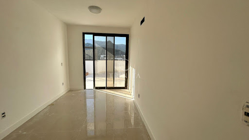 quarto-trinitaimobiliaria-elos-ilhapura