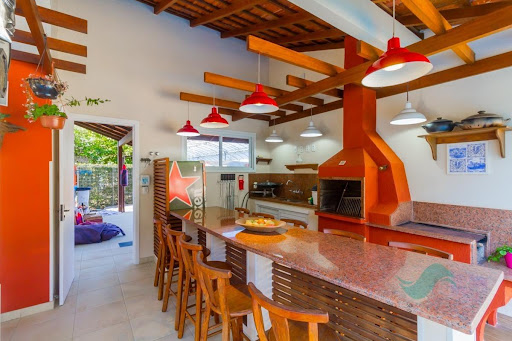 Espaço gourmet com churrasqueira 