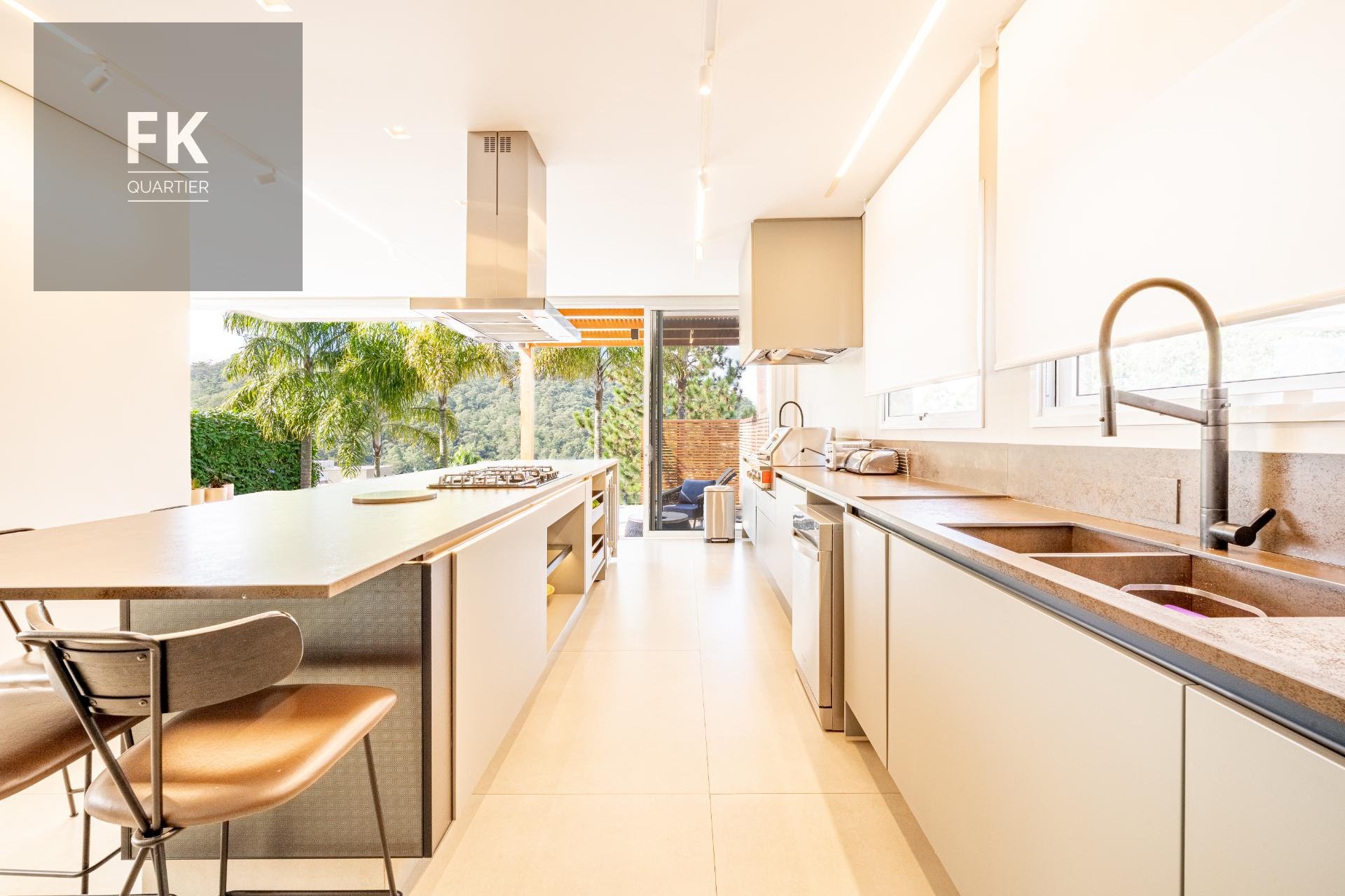 Casa à venda com 4 quartos, 4 suítes, 4 vagas e 425m² no Tamboré, Barueri (SP) — foto 19 de 30