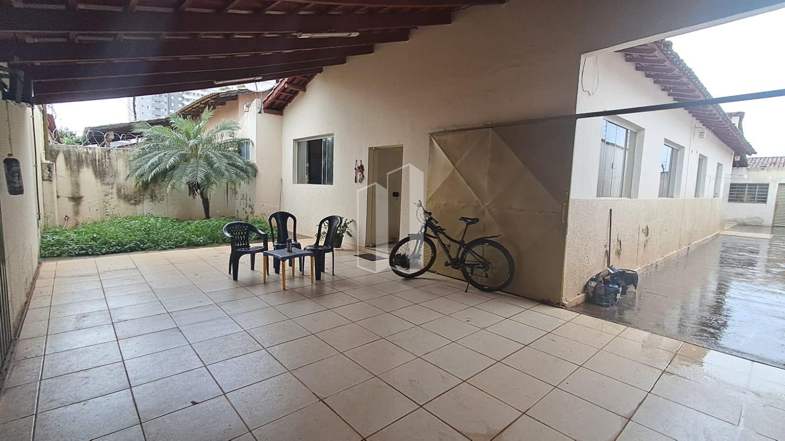 Casa à venda com 5 quartos, 4 suítes, 5 vagas e 315m² no Vila Lucy, Goiânia (GO) — foto 2 de 12