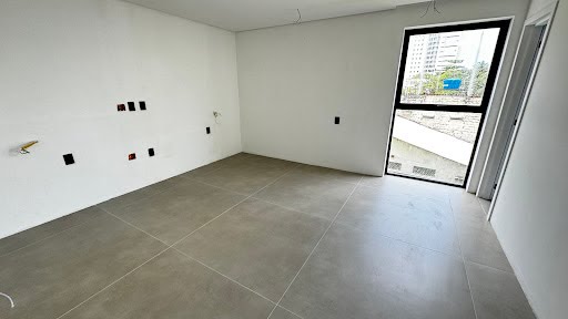 Apartamento à venda com 4 quartos, 4 suítes, 3 vagas e 271m² no Casa Forte, Recife (PE) — foto 11 de 29