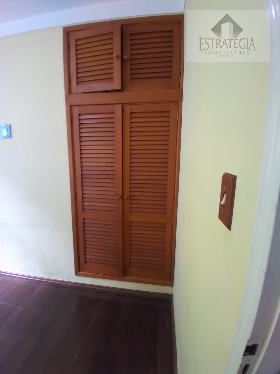 Casa à venda com 3 quartos, 3 banheiros, 2 vagas e 130m² no Bingen, Petrópolis (RJ) — foto 28 de 30