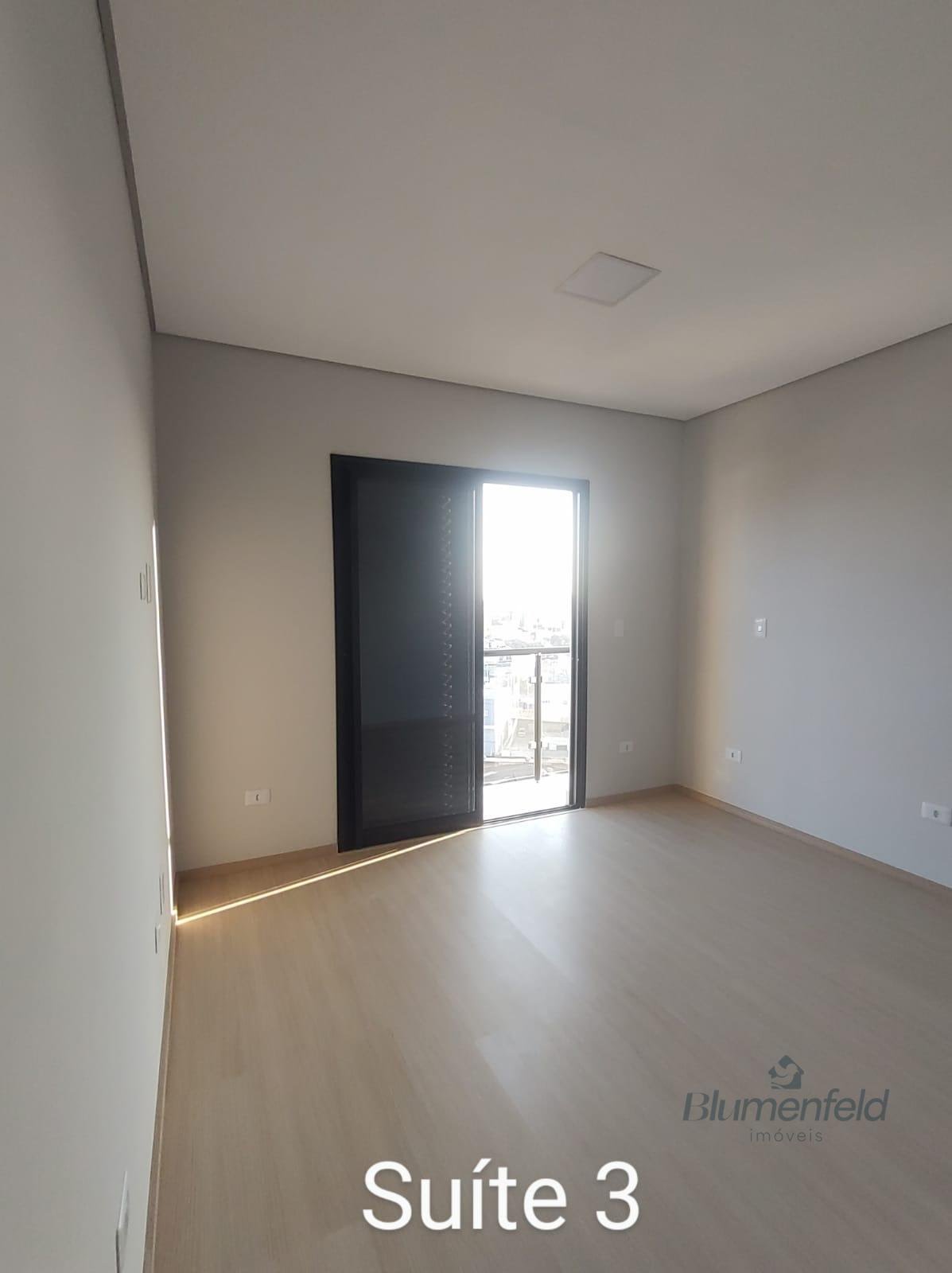 Casa à venda com 3 quartos, 3 suítes, 4 vagas e 136m² no Jardim Planalto, Arujá (SP) — foto 15 de 27