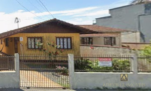 Lote à Venda em Espinheiros, Joinville por R$ 400 mil