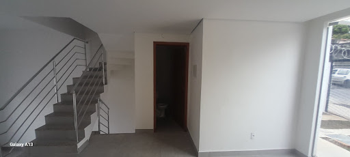 Casa à Venda em Letícia BH, 145m², 2 Quartos, 1 Suíte, R$675mil