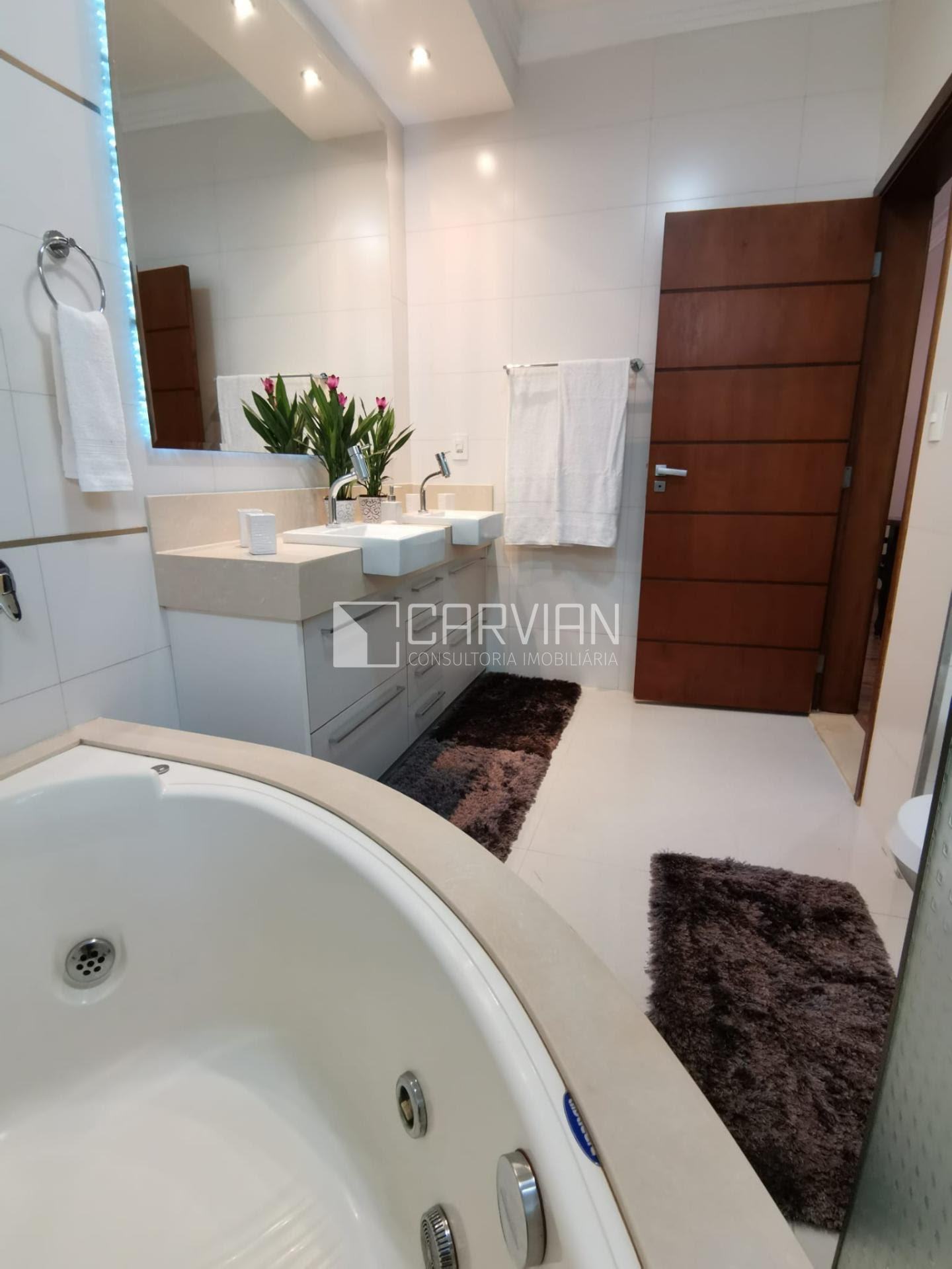 Casa à venda com 4 quartos, 2 suítes e 306m² no Condomínio Figueira Branca, Ribeirão Preto (SP) — foto 29 de 30