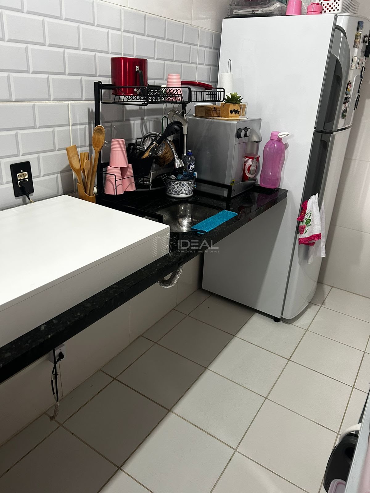 Apartamento reformado de 2 quartos para venda no Condomínio Água Marinha - Campos dos Goytacazes, RJ