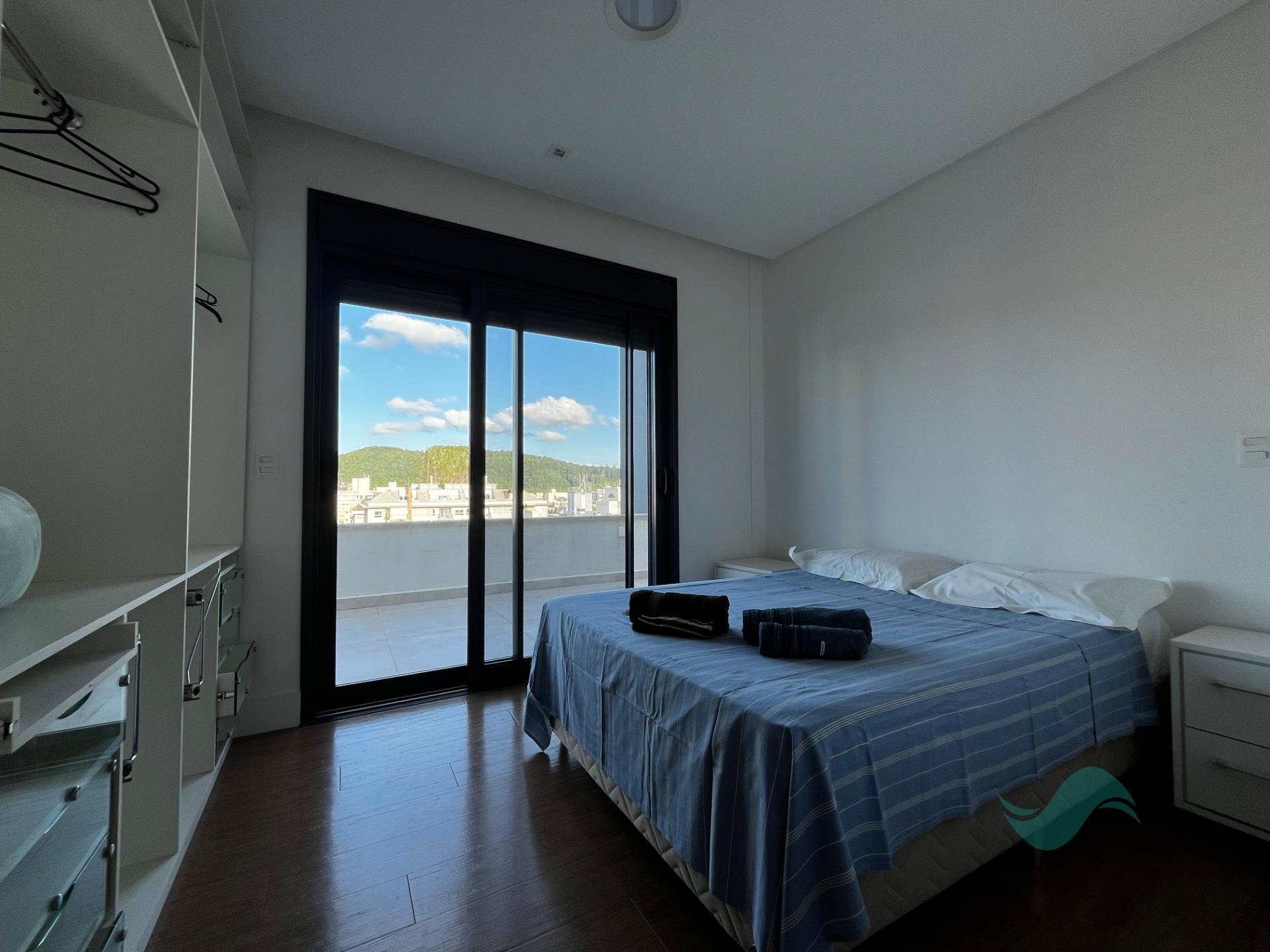 Cobertura à venda com 4 quartos, 4 suítes, 3 vagas e 240m² no Jurerê, Florianópolis (SC) — foto 12 de 19