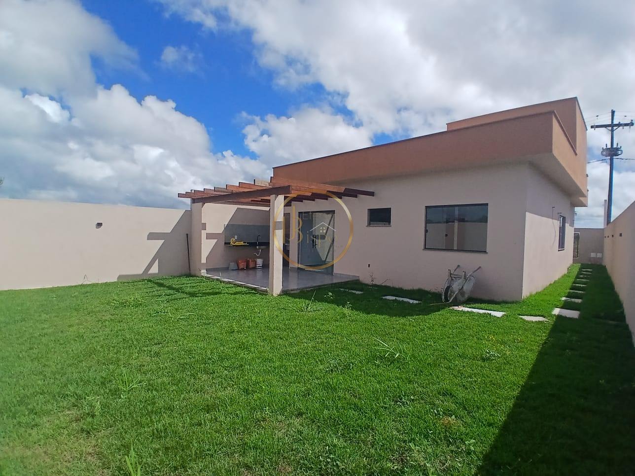 Casa à venda com 3 quartos, 2 banheiros, 1 vaga e 100m² no Jardins do Porto, Porto Seguro — foto principal