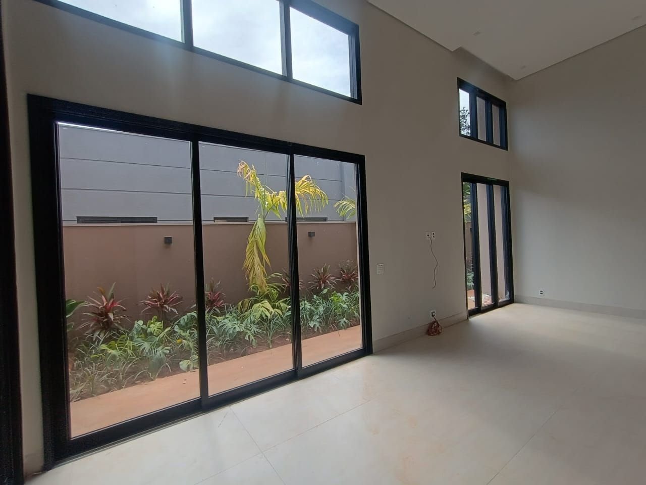 Casa à venda com 3 quartos, 3 suítes, 4 vagas e 258m² no Alphaville, Ribeirão Preto (SP) — foto 6 de 27