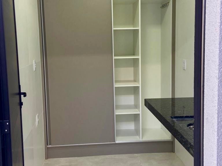 Casa à venda com 3 quartos, 3 suítes, 4 vagas e 235m² no Jardim Residencial Maria Dulce, Indaiatuba (SP) — foto 19 de 30