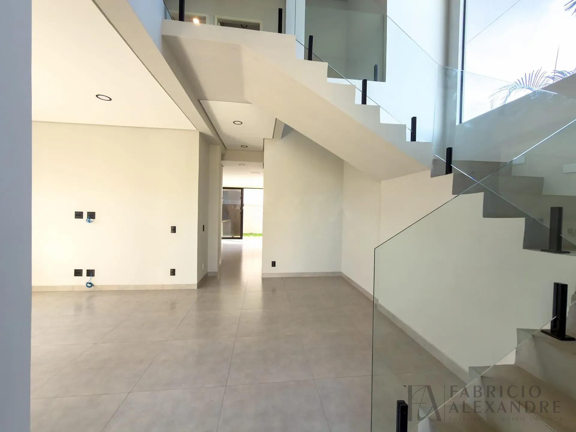 Casa à venda com 3 quartos, 3 suítes, 4 vagas e 250m² no Alphaville, Mirassol (SP) — foto 2 de 24