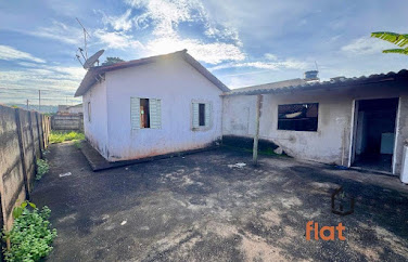 Casa à Venda no bairro Capanema, Pará de Minas: 3 Quartos, 40m², R$150mil