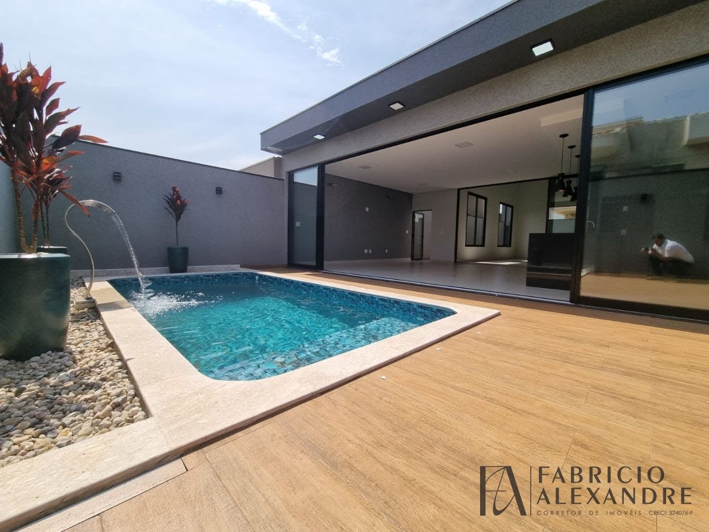 Casa à venda com 3 quartos, 3 suítes, 4 vagas e 246m² no Loteamento Recanto do Lago, São José do Rio Preto (SP) — foto 3 de 30