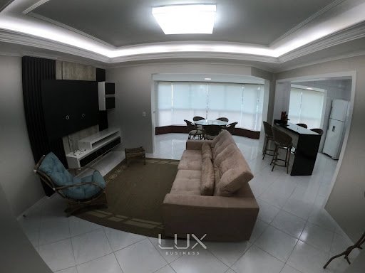 Apartamento 03 Dorm. em Meia Praia  -  Itapema