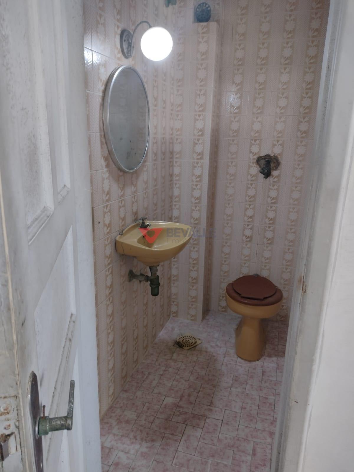 Casa à venda com 6 quartos, 2 banheiros, 6 vagas e 320m² no Botafogo, Rio de Janeiro (RJ) — foto 12 de 23