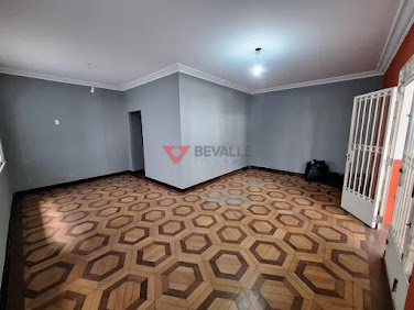 Casa à venda na Urca: 250m², 4 quartos, 1 vaga, R$ 2.940.000