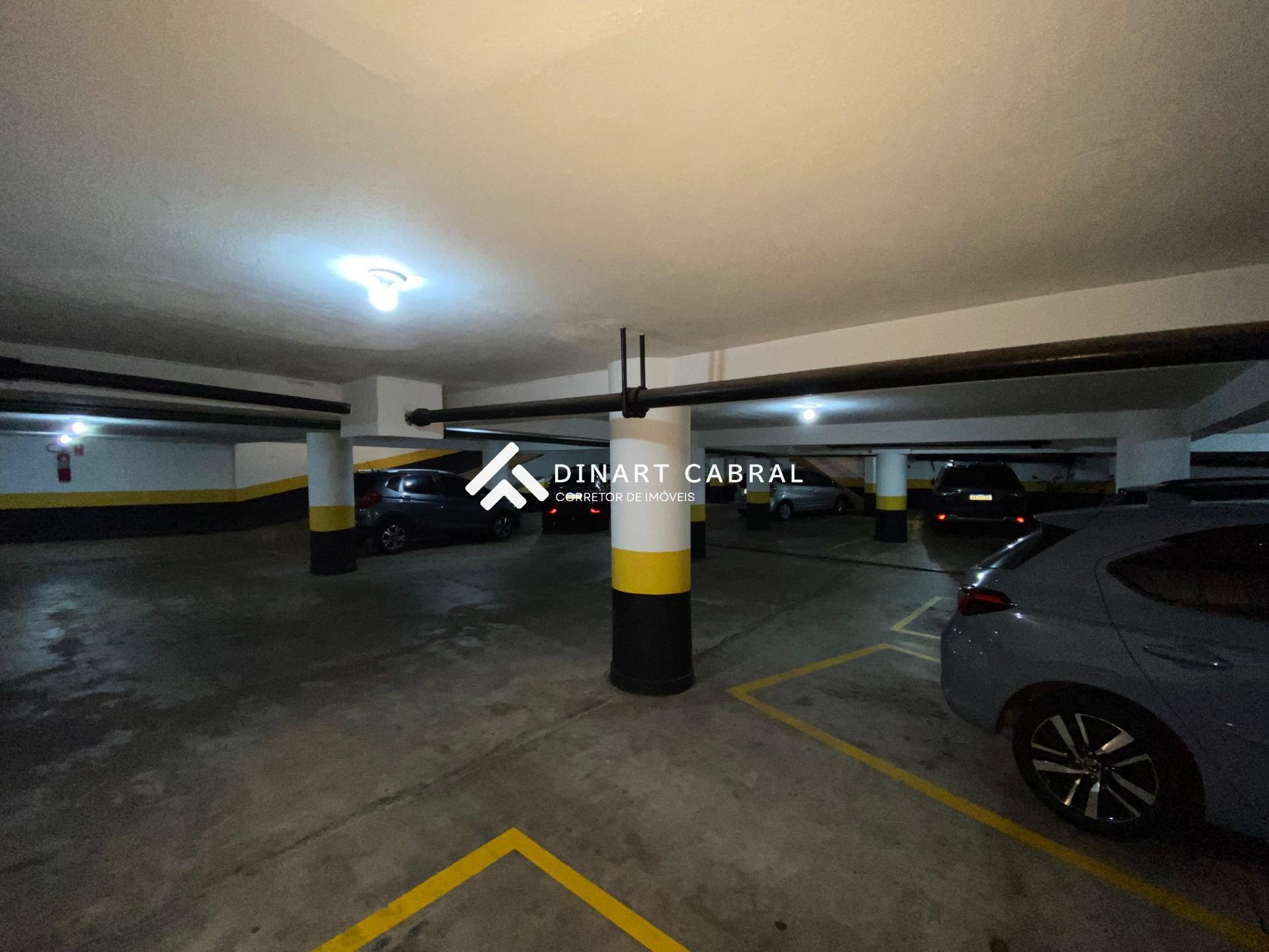 Apartamento à venda com 4 quartos, 1 suíte, 2 vagas e 242m² no Copacabana, Rio de Janeiro (RJ) — foto 28 de 30