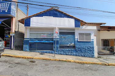 Sala ampla em região comercial 