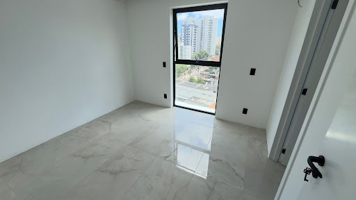Apartamento à venda com 4 quartos, 4 suítes, 3 vagas e 258m² no Casa Forte, Recife (PE) — foto 22 de 24